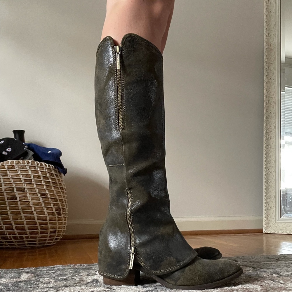 Boots - Picture 2 of 2